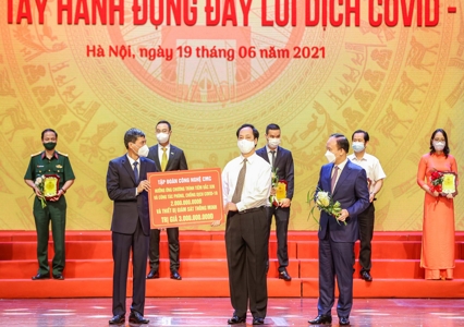 CMC ủng hộ 5 tỷ đồng cho Quỹ vaccine và phòng chống Covid-19 của TP Hà Nội